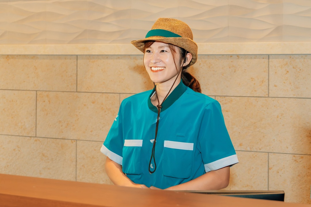 ジャングリア沖縄のスパ接客スタッフ | 株式会社ジャパン